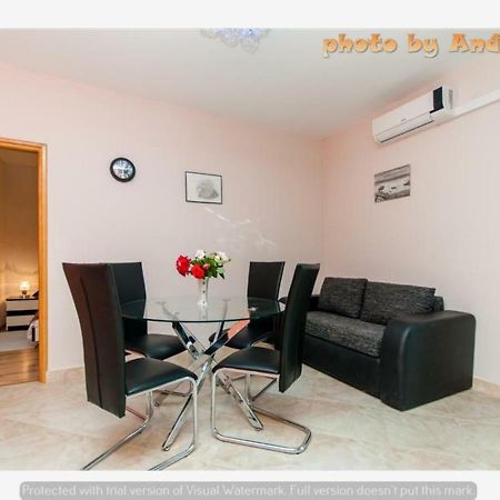Apartmani Andela Vinišće Eksteriør billede